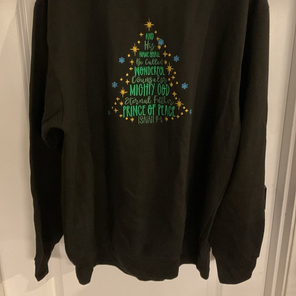 Love in Faith - Crew Neck Black Christmas Tree Sweatshirt - Ladies Size 2XL - Picture 2 of 13